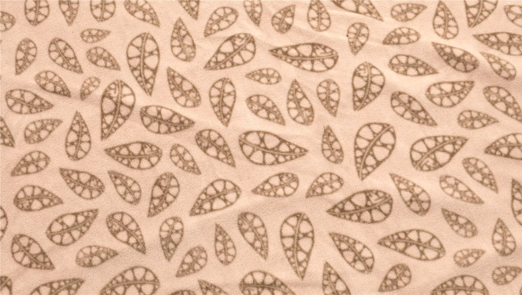 Robens Fleece Carpet Wolf Moon 5XP 1 Robens Fleece Carpet Wolf Moon 5XP